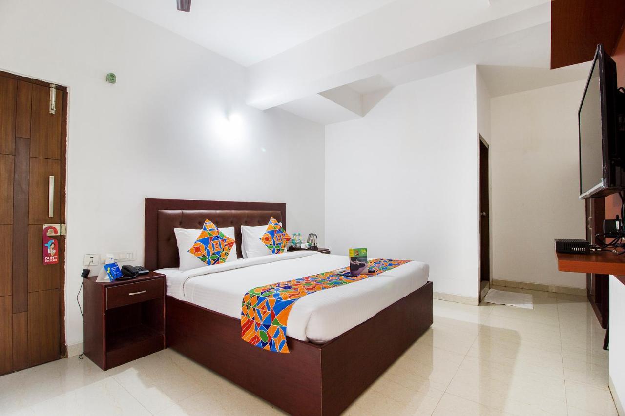 Fabhotel Limestone Suites - 750M From Yashoda Hospitals, Somajiguda Haiderabad Buitenkant foto